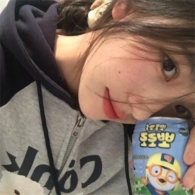 带吸管的玛格丽塔